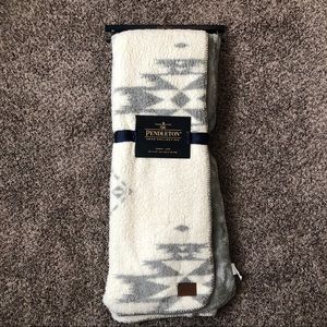 New Pendleton Southwest Sherpa Throw Blanket 50x70
